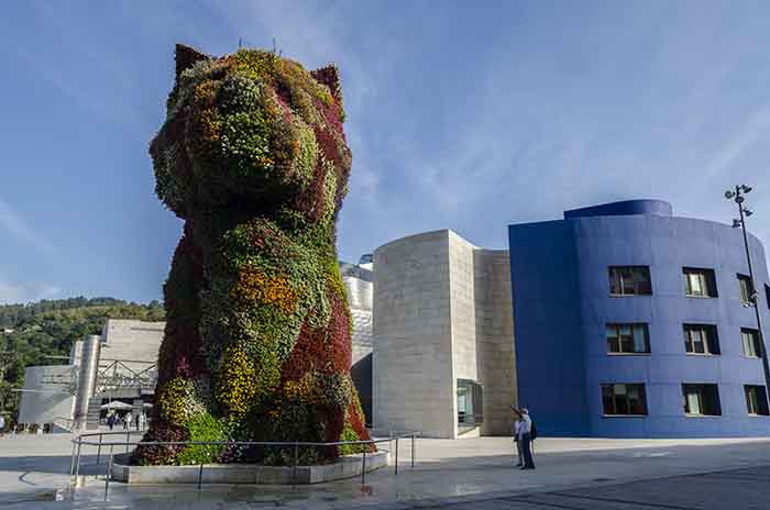 Vizcaya - Bilbao - museo Guggenheim 06 - escultura floral Puppy.jpg